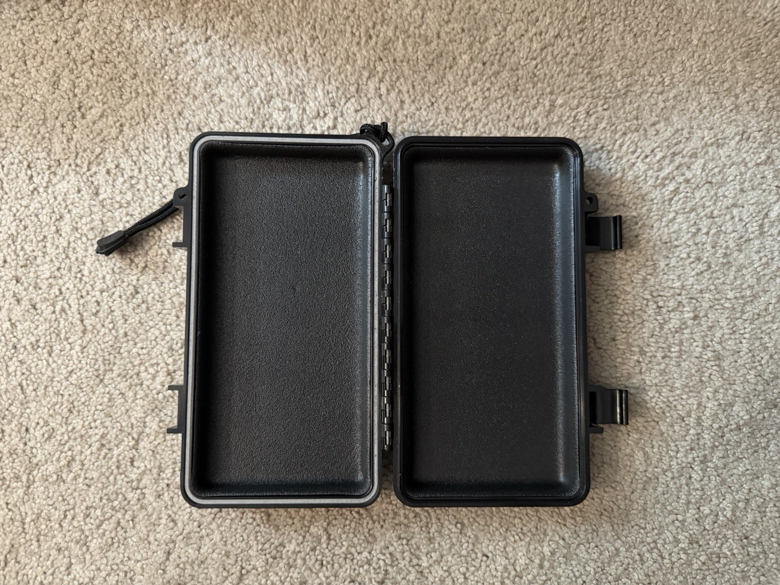 NWOB Black Bouldercase Company Waterproof Box 9 x 4 x 2 Inches