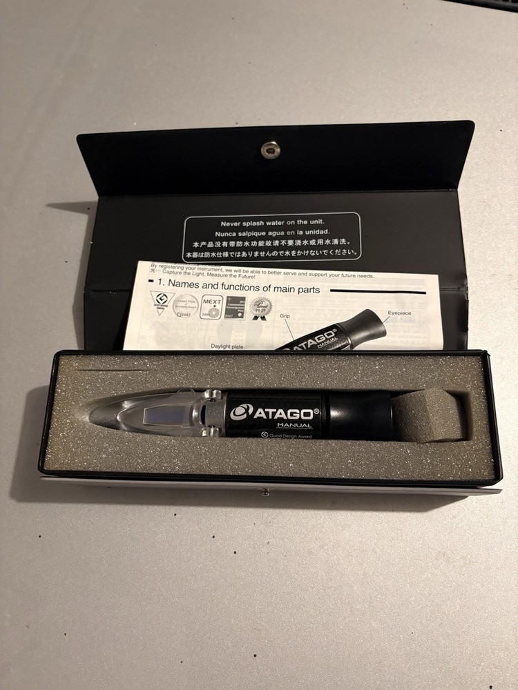 Atatgo Refractometer 2333 Master-3M