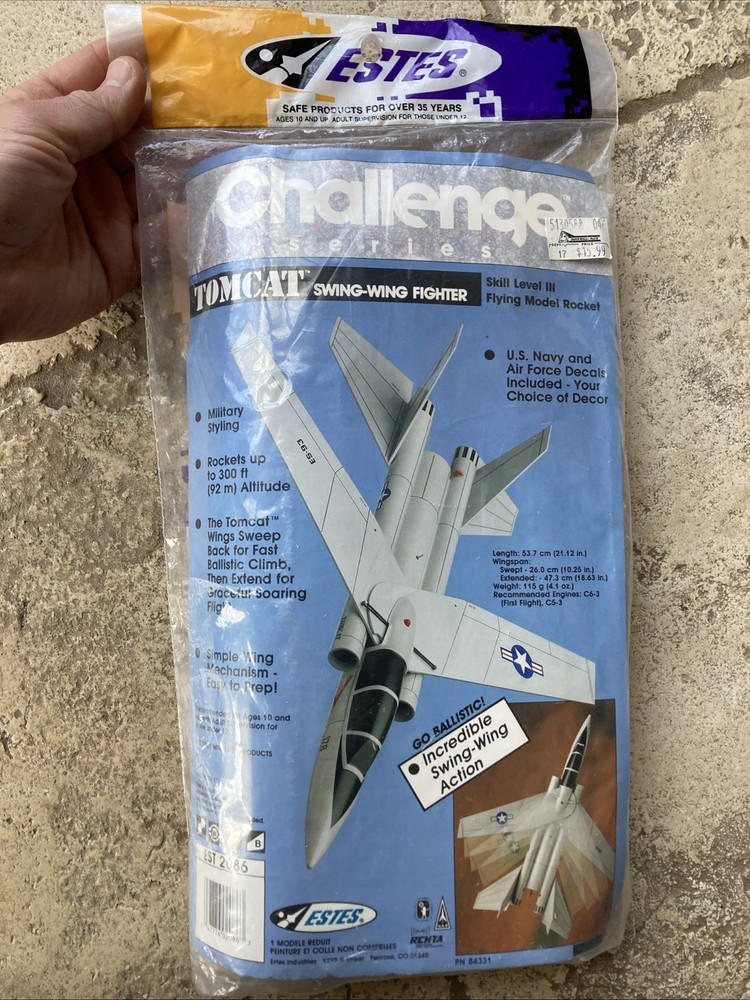 Estes Tomcat #2086 Swing-Wing Fighter Flying Model Rocket Kit