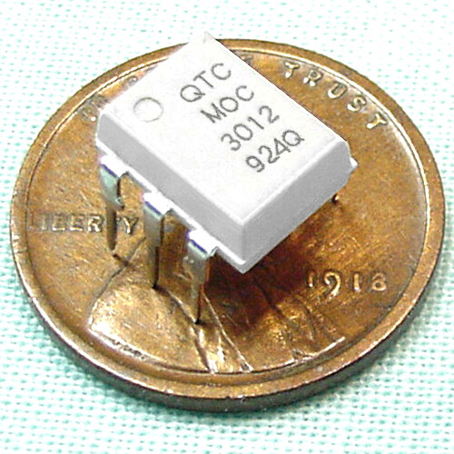 (5) Sensitive MOC3012 Opitcally Coupled Isolator, TRIAC Driver, UL Listed