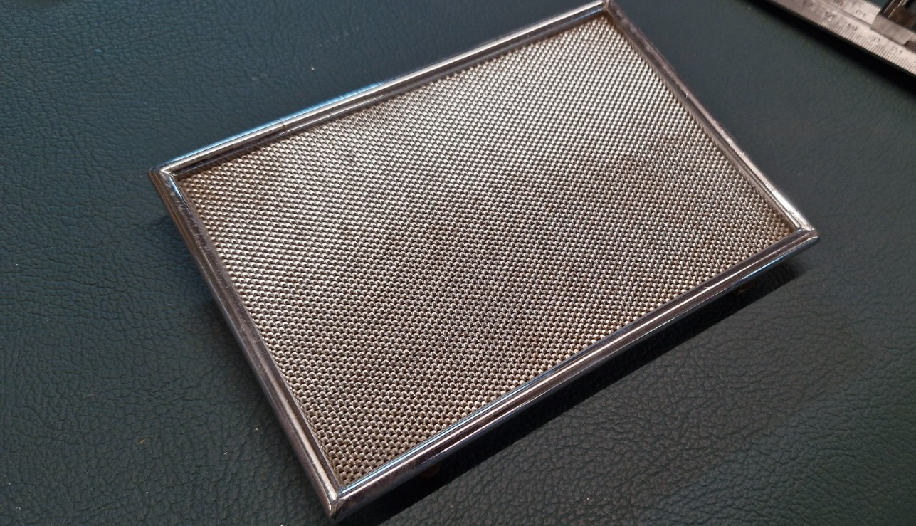 Classic car chrome speaker grill