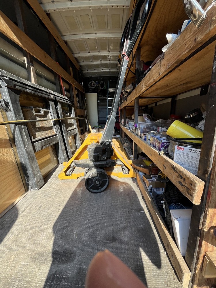 manual hydraulic pallet jack