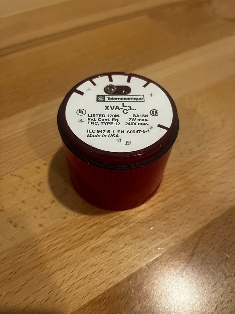 Telemecanique XVAC341 Red Stack Light 28047 - NOS