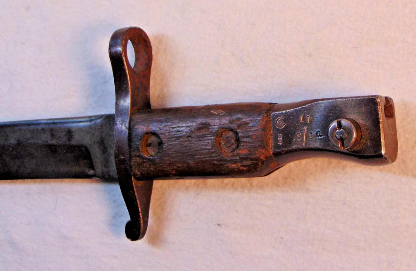 Antique Canadian Army Bayonet/Fighting Knife; WWI; Ross Rifle Co, Quebec; 1916