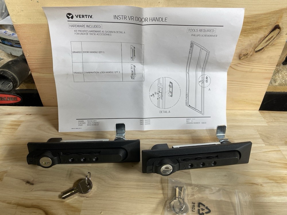 Vertiv VR Rack Accessory Combination Lock Handle vra6023