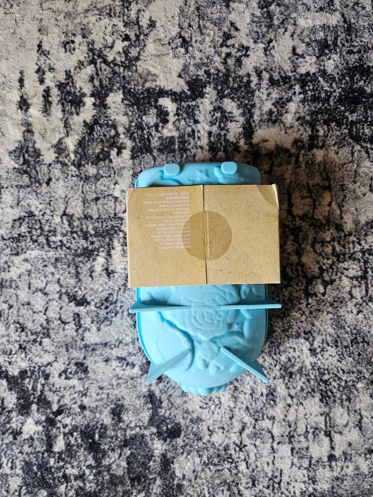 Disney eats bread pan