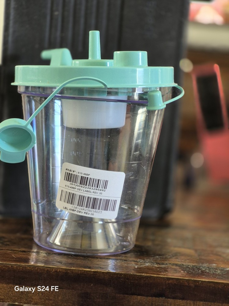 MEDLINE Suction Canister with Filter Lid 850cc .