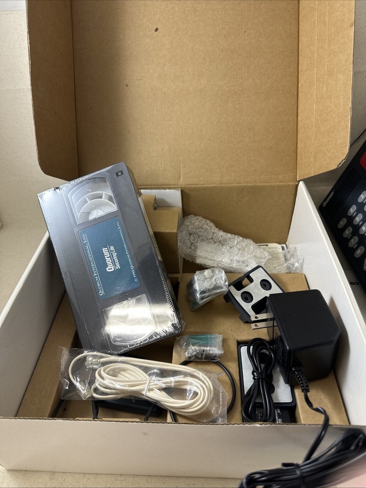 Quorum Home Master HM-100 Security System with remote , cassette , AC adapter