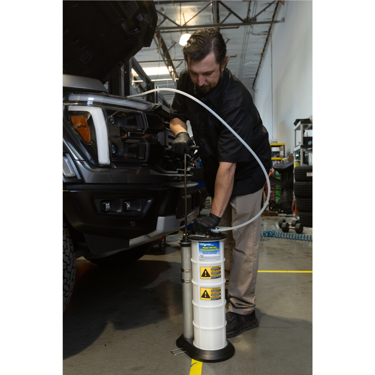 Mityvac 7201 2.3 Gallon Fluid Evacuator Extractor/Dispensing Pump w/Push Button