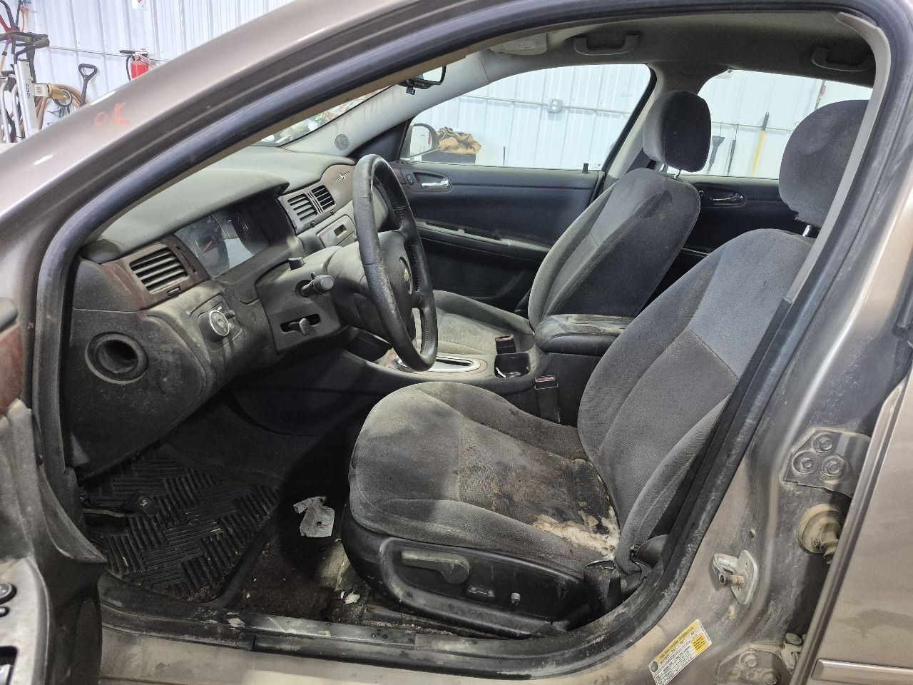Automatic Transmission 3.9L Fits 06-11 IMPALA 1316796