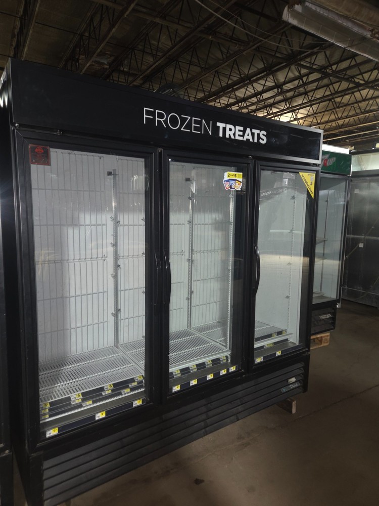 3 Doors commercial freezer