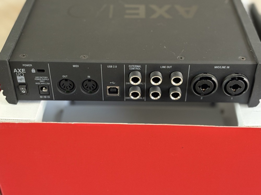 IK Multimedia AXE IO Premium USB Audio Interface