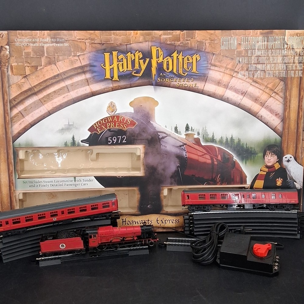 Bachmann Harry Potter Hogwarts Express HO / OO Scale Starter Train Set