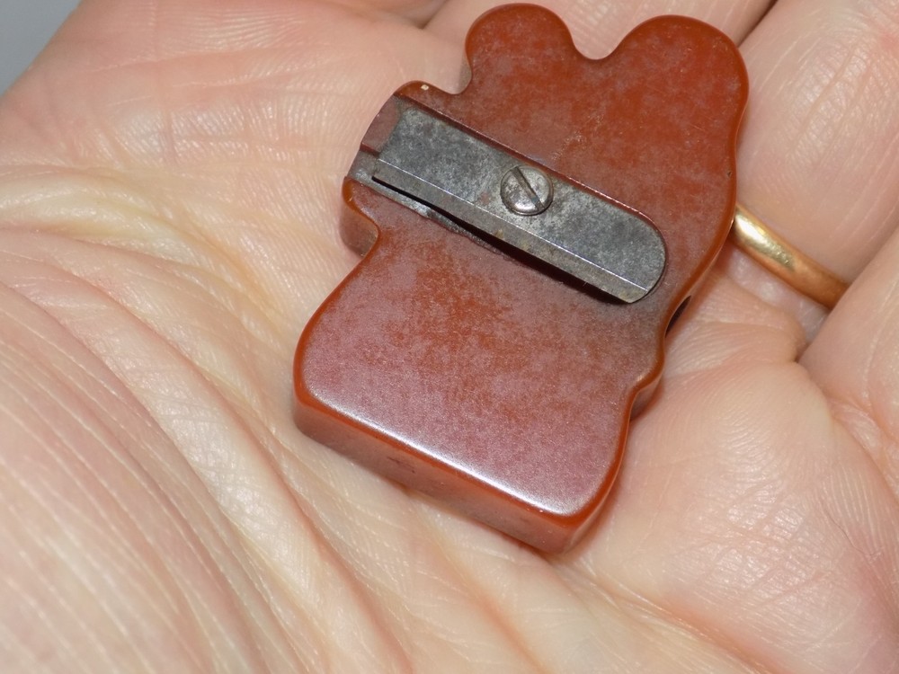 Vintage Snow White Catalin Bakelite Pencil Sharpener