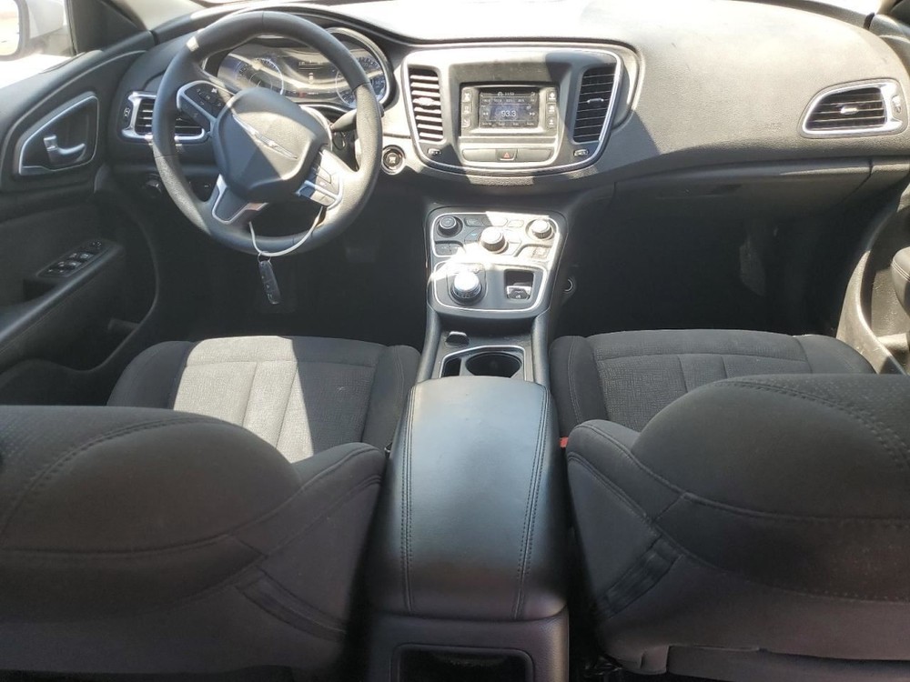 200 2016 Glove Box 4832067