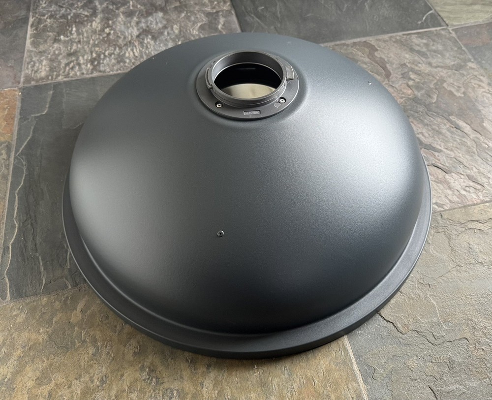 Broncolor 20" Beauty Dish Reflector Silver/ Case/Grid / Diffusion sock