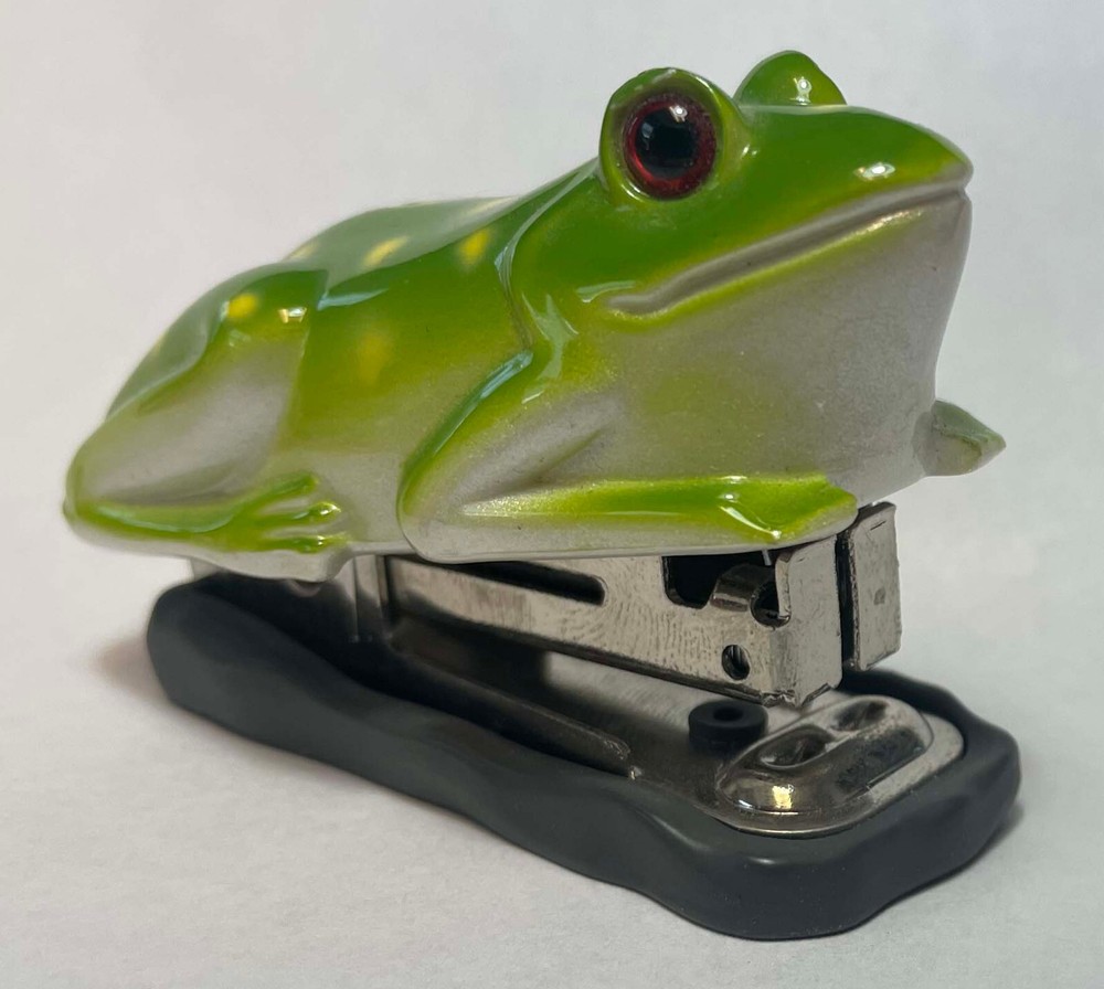 Small Frog Stapler