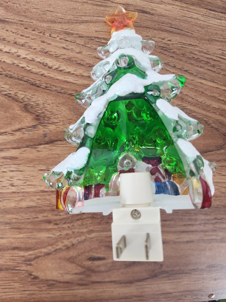 6.5 Inch Acrylic Plug In Christmas Tree Night Light
