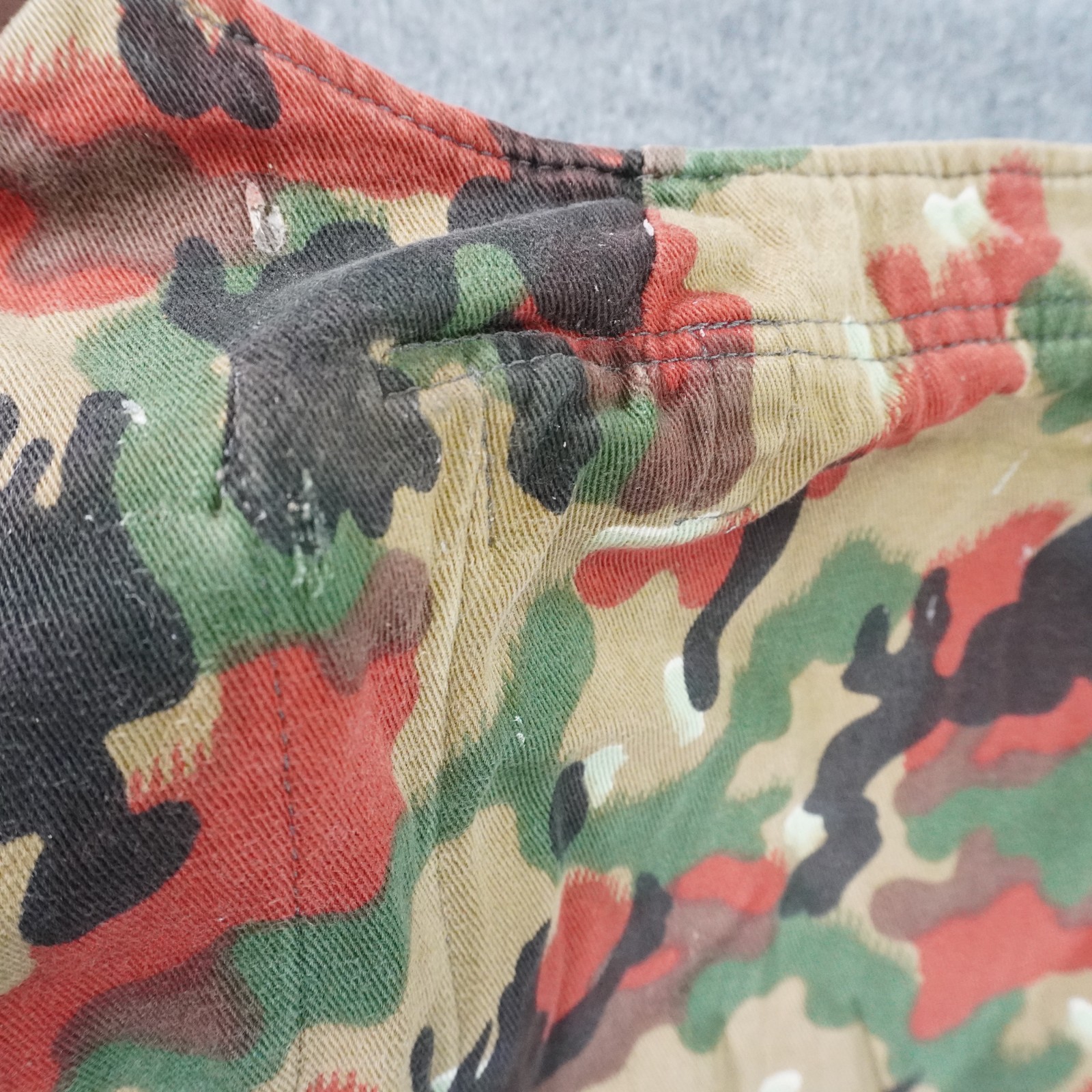 Swiss Army M70 Alpenflage Combat Pack Backpack Coat Jacket Attachment Distressed