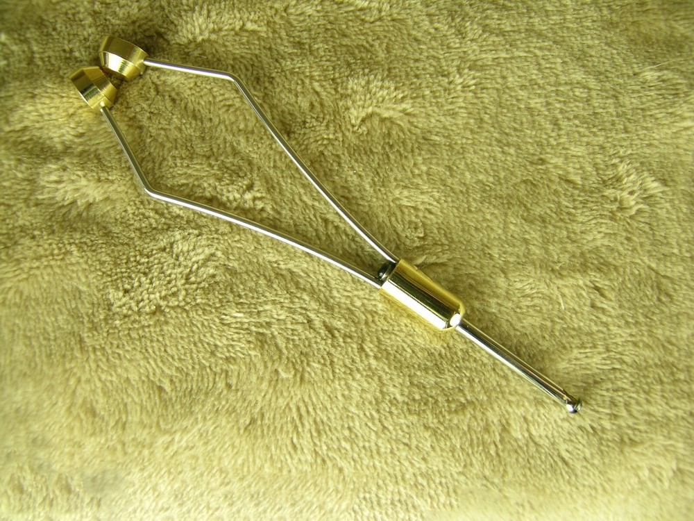 NEW AND IMPROVED CERAMIC BOBBIN HOLDER 4 5/8" (019-C)