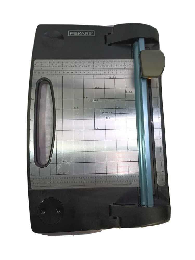 FISKARS Cutting Board Paper Rotary Cutter 12" TableTop