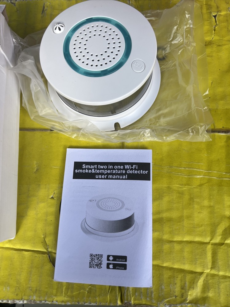 Smart WiFi Smoke Detector And Temperature Detector Combo Replaceable Battery New