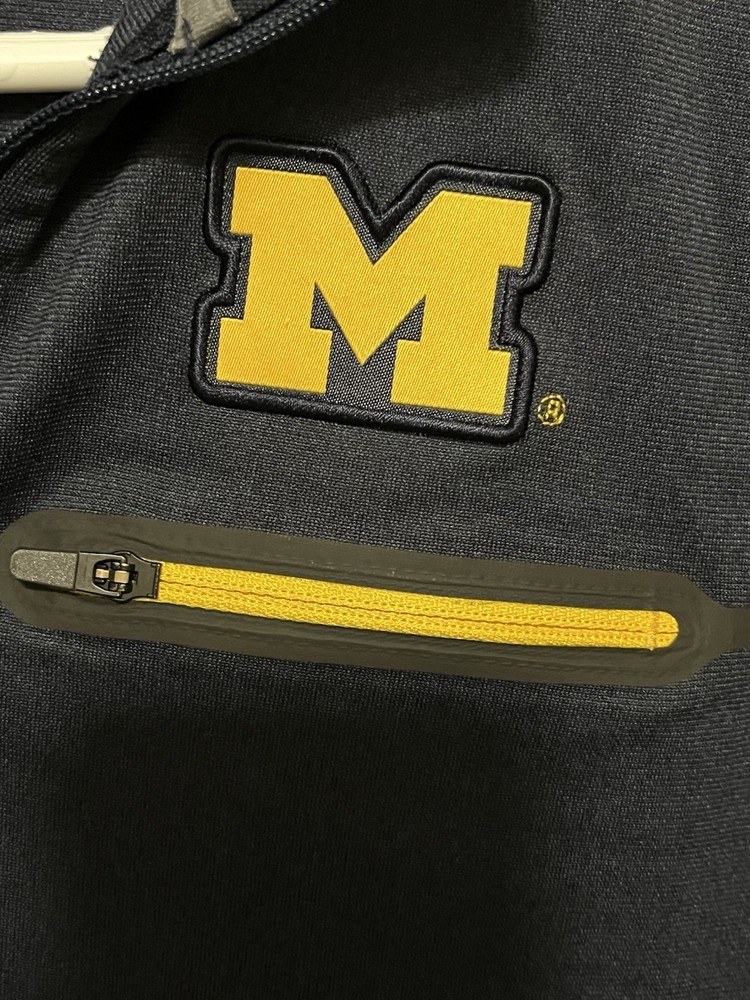 Nike Men's Small Jordan Michigan Wolverines Dri-Fit Pullover