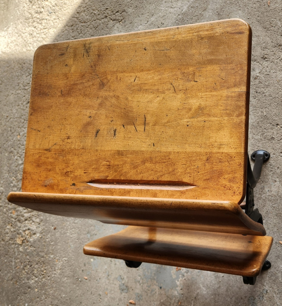 Vintage School Desk Eclipse Version