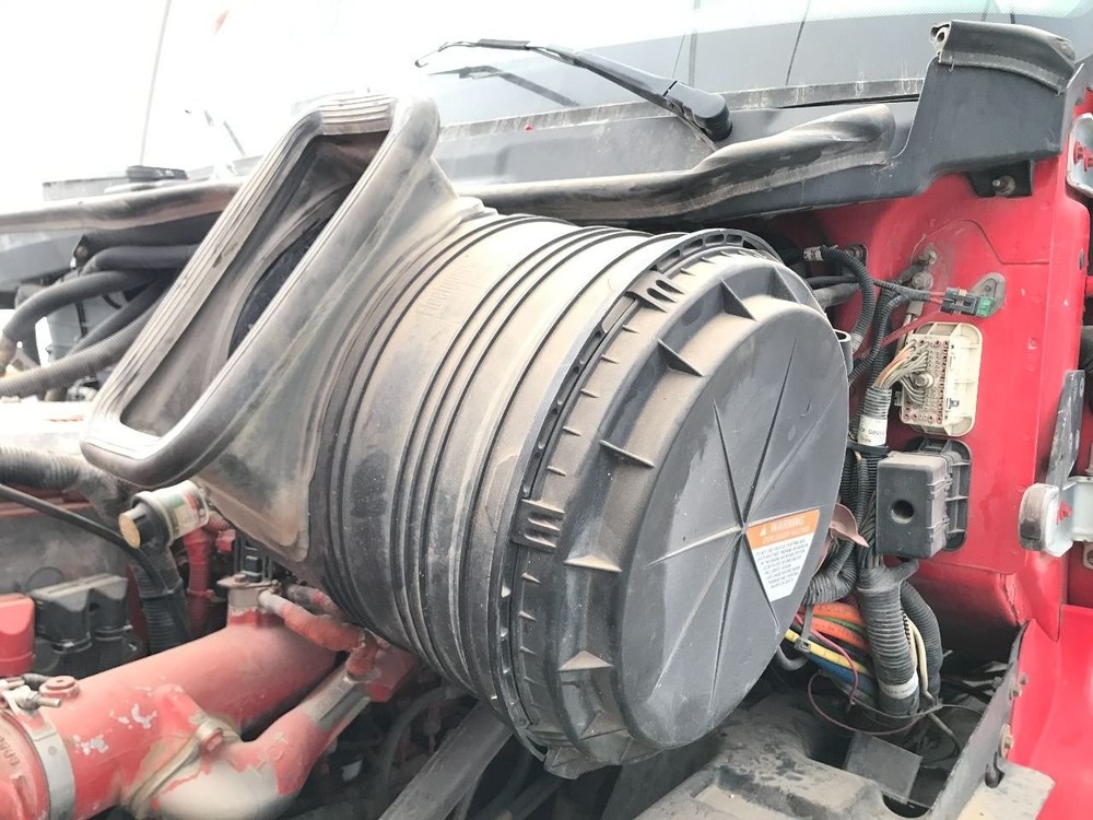 International PROSTAR Air Cleaner - Used