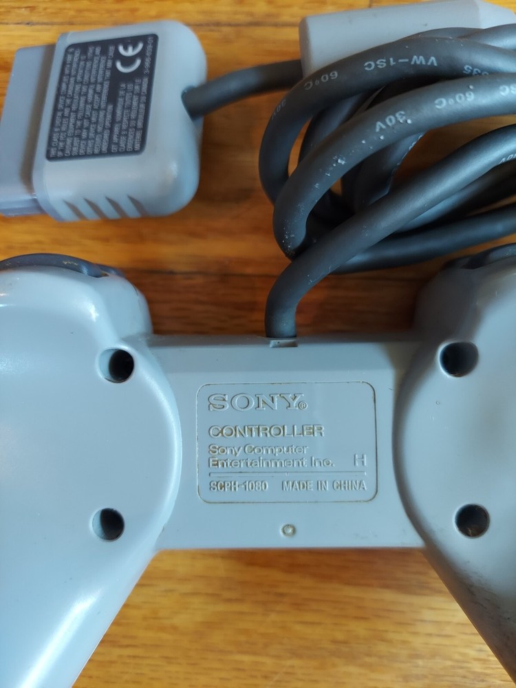 PS1 (SCPH-9001) Bundle W/1 Controller, Cords, 3 Games (Busido Blade, Hexen Etc