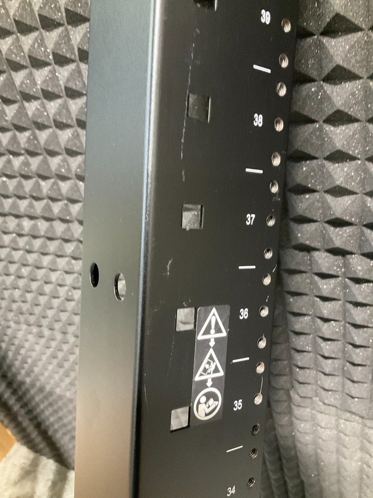 APC NetShelter 4 Post Open Frame Rack 44U AR204A ✅❤️️✅❤️️ OPEN BOX ✅❤️️✅❤️️