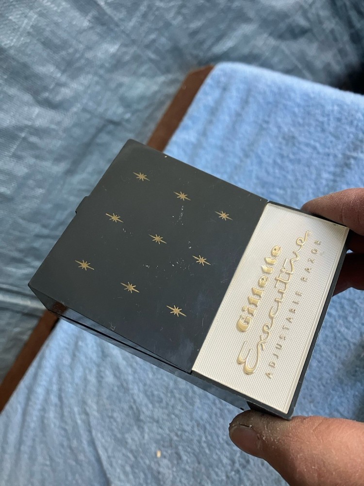 Vintage Gillette Executive Adjustable Razor D3