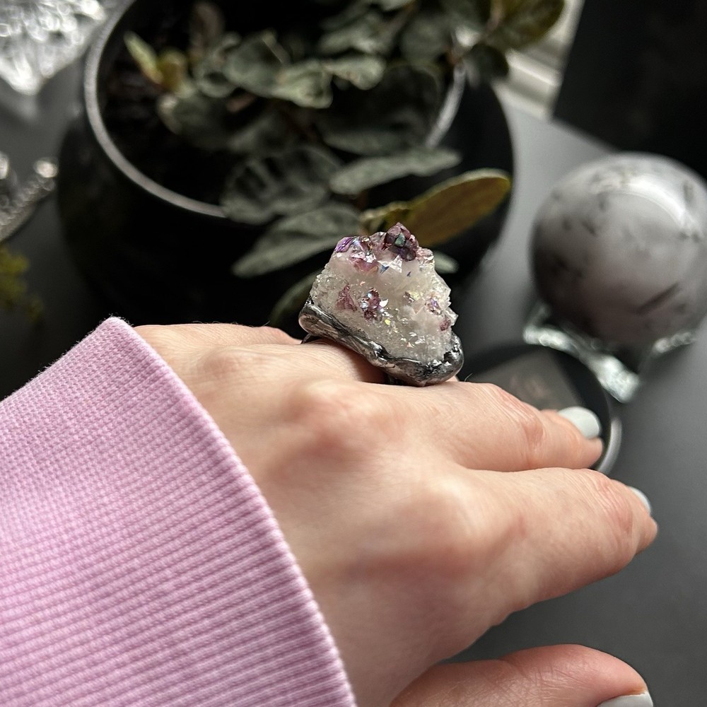 Handcrafted Statement Ring Rough Clear Purple Asymmetrical