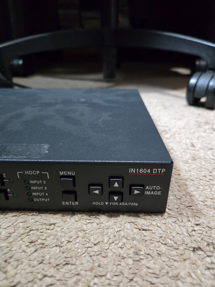 Extron IN1604 DTP with Plug