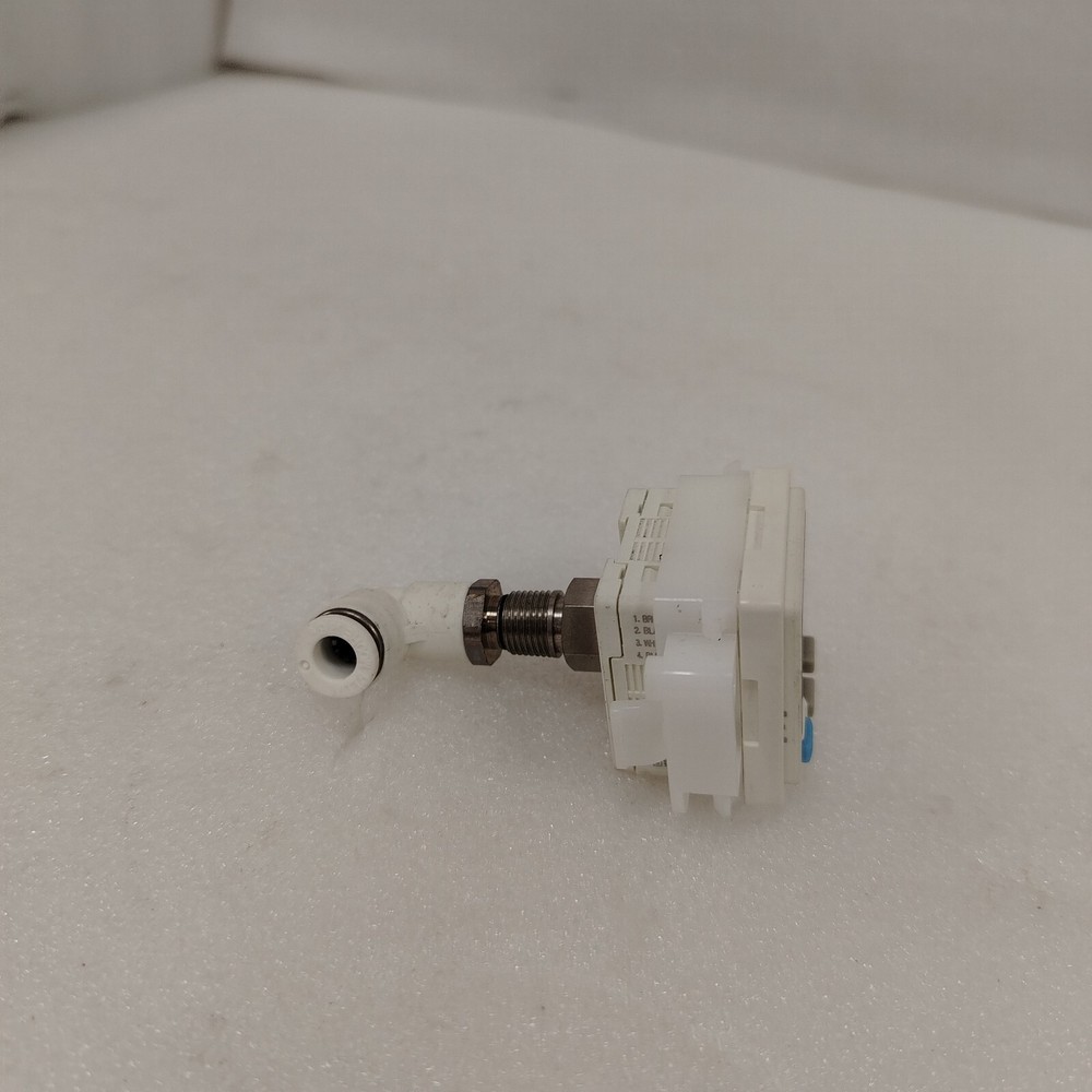 Sunx DP-100 Digital Pressure Vacuum Sensor