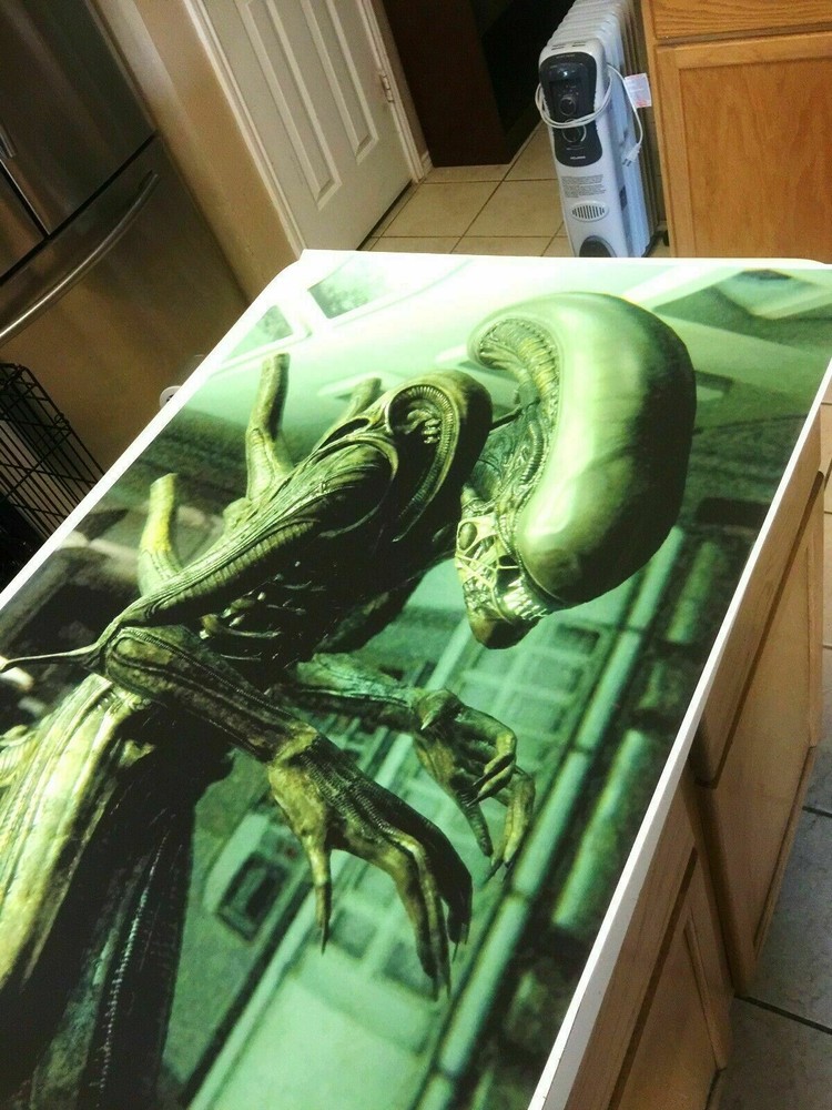 ALIEN Prop Xenomorph Destruct Keyboard Computer translight print Star Trek Yes!