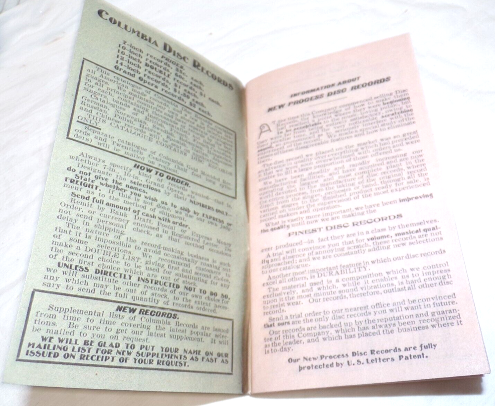 A COPY PHONOGRAPH PAMPHLET , " COLUMBIA DISC RECORDS "