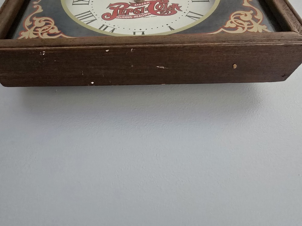 PEPSI COLA Pub Mirror Clock 1983 #10842