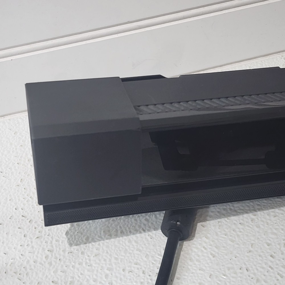Microsoft Xbox One Kinect Sensor Camera - Black OEM Model 1520 + MOUNT And Cover