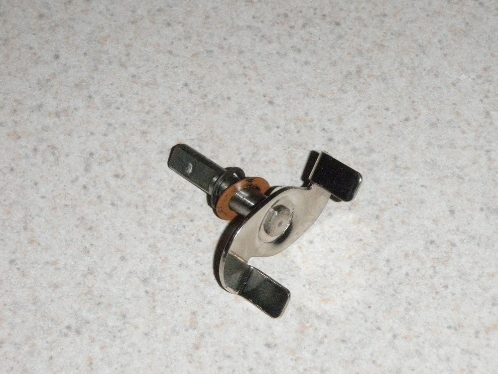 West Bend Bread Maker Rotary Drive Coupling for Model 41073