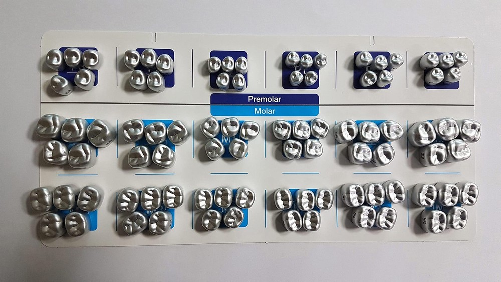 Anodized Aluminum Crowns, Molar Refill, #17, 20/Box