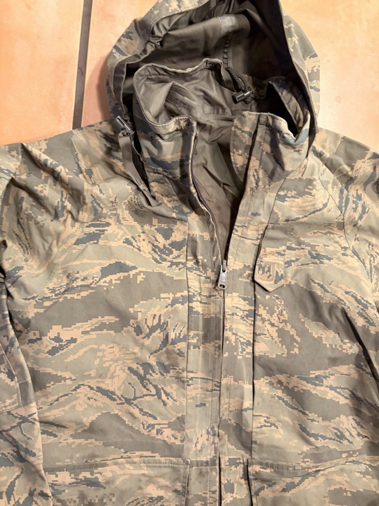US Air Force Medium-Regular ABU Parka All Purpose Camo Gore-Tex Jacket