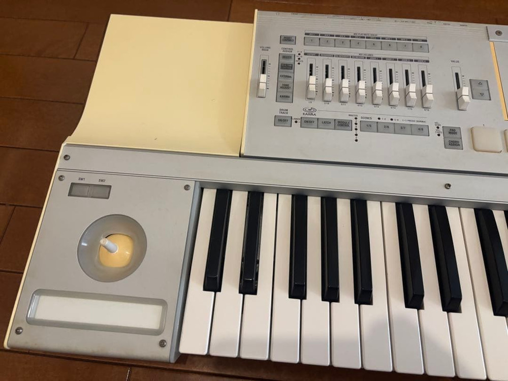 KORG M3-61 Keyboard/Synthesizer