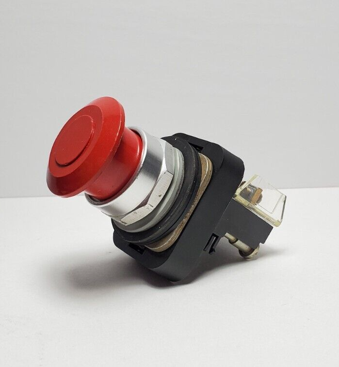Allen-Bradley 800T-FX D4 Ser. N E-Stop Red Mushroom Head With Push-Pull