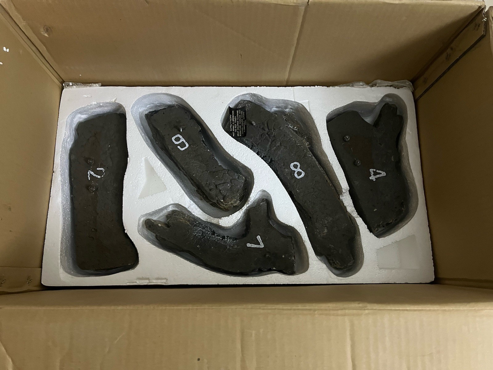 24” Vent-Free Dual Fuel Gas Fireplace Logs Open Box Style Selection