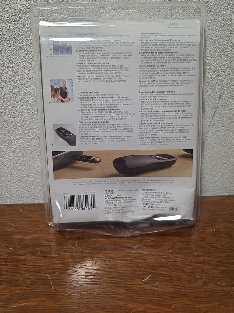 NEW SEALED Logitech R400 Presenter Remote Control & Laser Pointer 910-001354