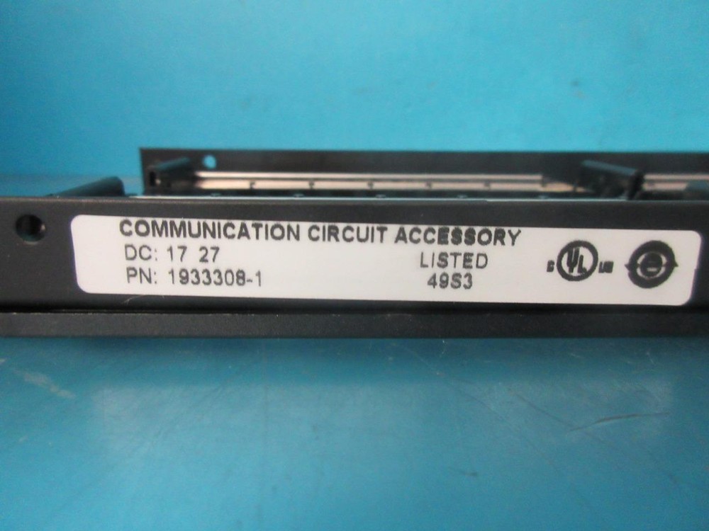 NEW COMMSCOPE 1933308-1 SL SERIES PATCH PANEL MULTIMEDIA 48-PORT FLAT FRONT