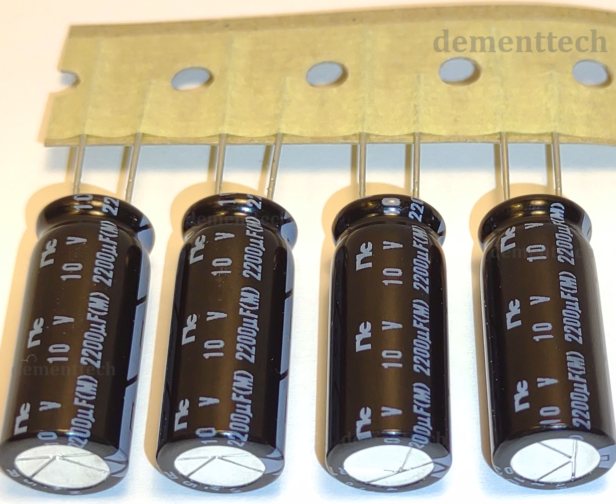 4x Nippon NIC NRZJ 2200uF 10V Long Life Low-ESR 105C radial capacitors caps 10mm