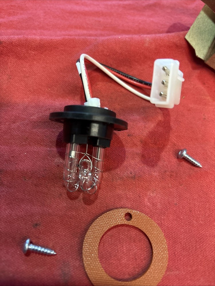 ECCO Safety Group ECC9007C STROBE Bulb Clear 9007C Vehicle Strobe Light