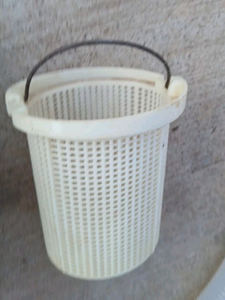 Deluxe Wall Mount Surface Skimmer Basket Pool Cleaner